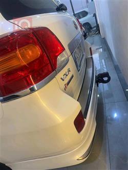 تۆیۆتا لاند کروزەر